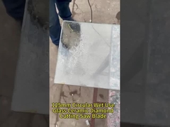 de bladen van de diamantzaag