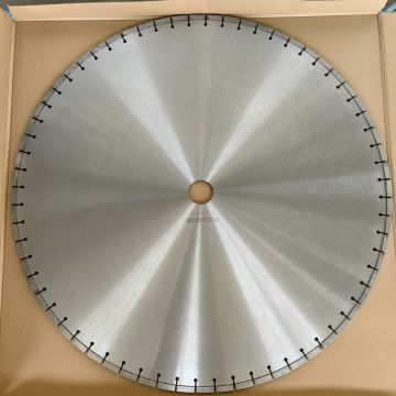 700mm Bladen van de Diamant de Concrete Zaag met Hoog rendement voor Genezen Concreet Knipsel